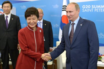 С Президентом Республики Корея Пак Кын Хе. 6 сентября 2013 года