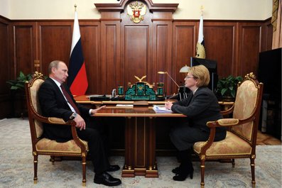 C Министром здравоохранения Вероникой Скворцовой. 17 октября 2013 года