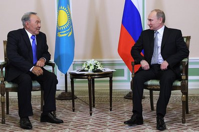 С Президентом Казахстана Нурсултаном Назарбаевым. 11 ноября 2013 года