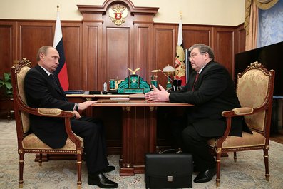 С главой Республики Мордовия Владимиром Волковым. 27 декабря 2013 года