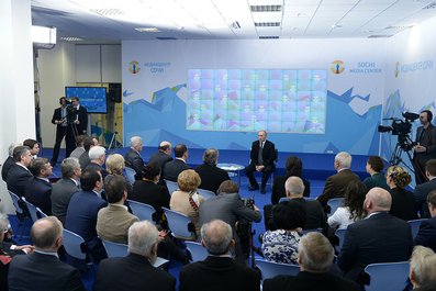 Встреча с представителями Общественного совета по подготовке и проведению XXII Олимпийских зимних игр 2014 года в Сочи. 10 февраля 2014 года