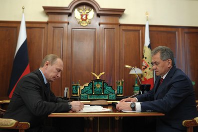 С Министром обороны Сергеем Шойгу. 20 марта 2014 года