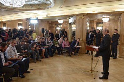 Владимир Путин ответил на вопросы журналистов по итогам визита в Италию. 17 октября 2014 года